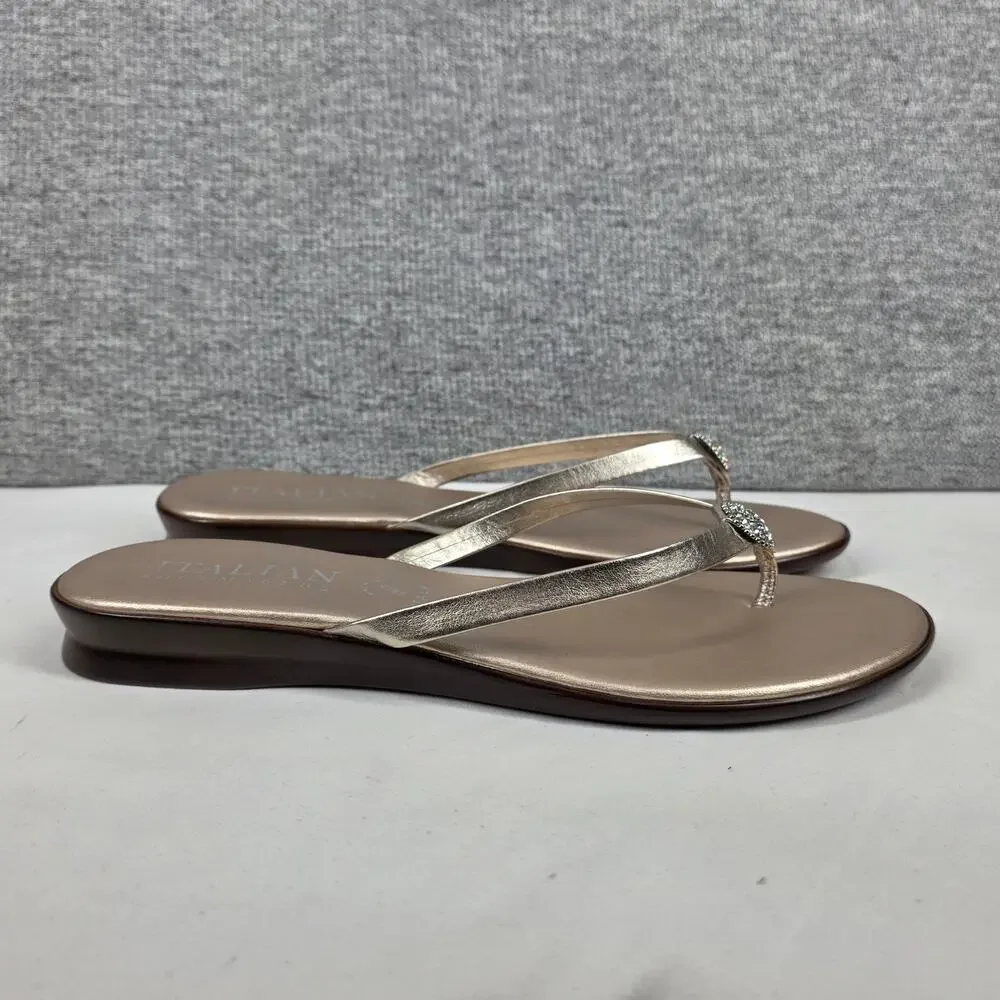 ITALIAN SHOEMAKERS RAMONI WOMEN’S METALLIC GOLD THONG SANDALS – SIZE 9 (NWOT)